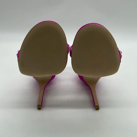 2537- Dee Ocleppo Fiji Strappy Crystal Sandals Pink Size 8 NWT Heels